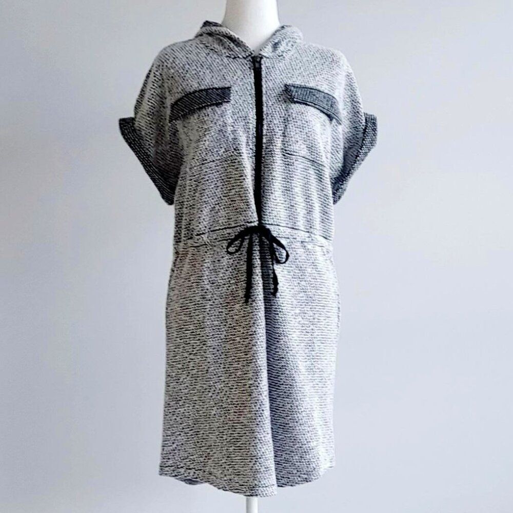 Venus Women’s Lounge Short Sleeve Knit Dress Hooded Black/White Size XS NWOT